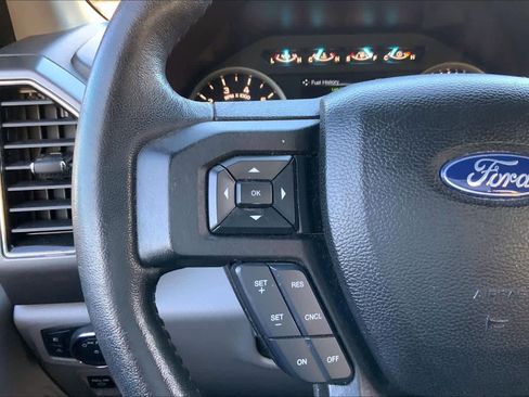 Used 2018 Ford F150 XLT w/ Equipment Group 302A Luxury image 20