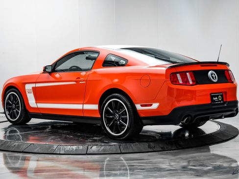 Used 2012 Ford Mustang Boss 302 w/ Boss 302 Accessory Pkg RWD image 10