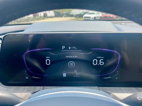 Used 2025 Kia Telluride EX AWD/4WD image 18