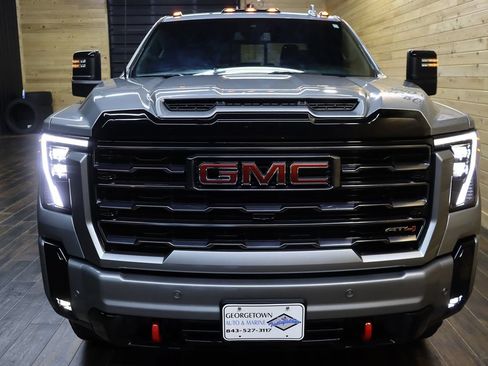 Used 2025 GMC Sierra 2500 AT4 w/ AT4 Preferred Package AWD/4WD image 7