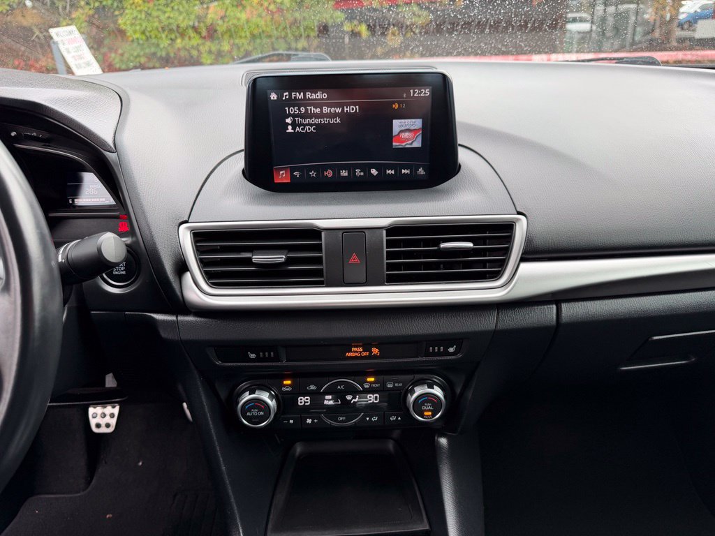 Used 2018 MAZDA MAZDA3 Touring FWD image 22