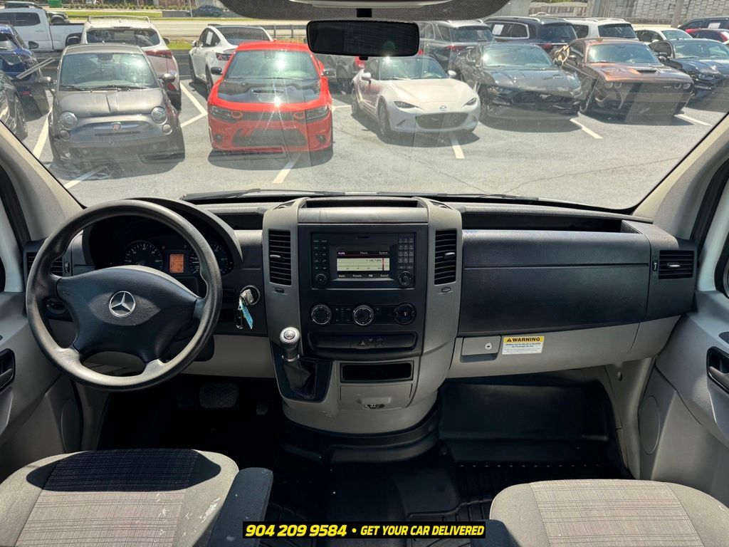 Used 2017 Mercedes-Benz Sprinter 2500 image 32