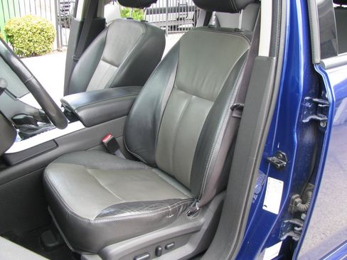 Used 2013 Ford Edge Sport w/ Driver Entry Pkg FWD image 11