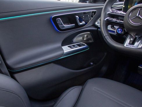 Used 2025 Mercedes-Benz E 53 AMG e 4MATIC Sedan w/ Driver Assistance Package image 19