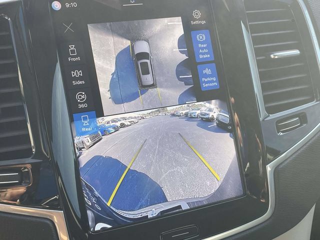 Certified 2024 Volvo XC90 B6 Plus w/ Protection Package Premier AWD/4WD image 28