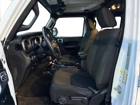 Used 2019 Jeep Wrangler Unlimited Sport S image 9