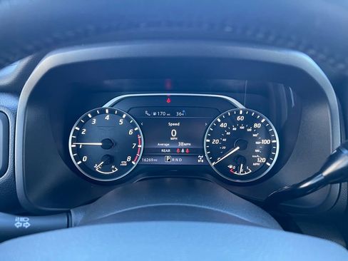 Used 2024 Nissan Titan SV w/ Accessory Utility Package image 21