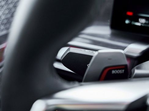 Used 2024 BMW 760i xDrive image 61