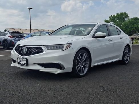 Used 2019 Acura TLX V6 w/ Technology Package FWD image 3