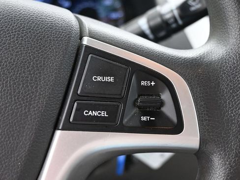 Used 2013 Hyundai Accent GLS w/ Premium Pkg FWD image 23