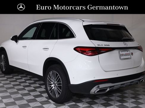 Used 2026 Mercedes-Benz GLC 300 4MATIC image 4