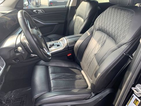 Used 2025 BMW X7 xDrive40i AWD/4WD image 16