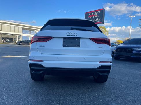 Used 2023 Audi Q3 2.0T Premium w/ Convenience Package image 10