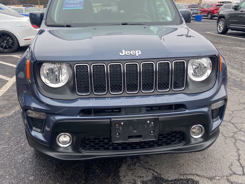 Used 2020 Jeep Renegade Latitude w/ Cold Weather Group image 9