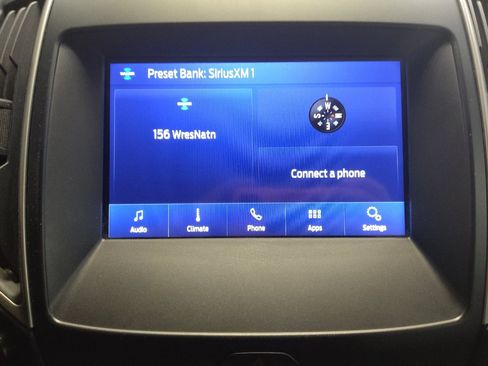 Used 2019 Ford Edge SEL FWD image 25