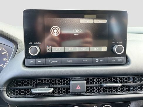 Used 2023 Honda HR-V LX image 14