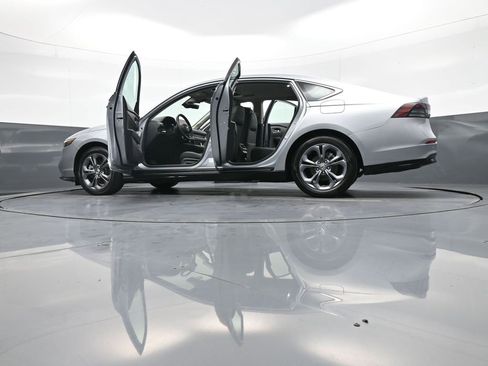 Certified 2025 Honda Accord EX-L image 47