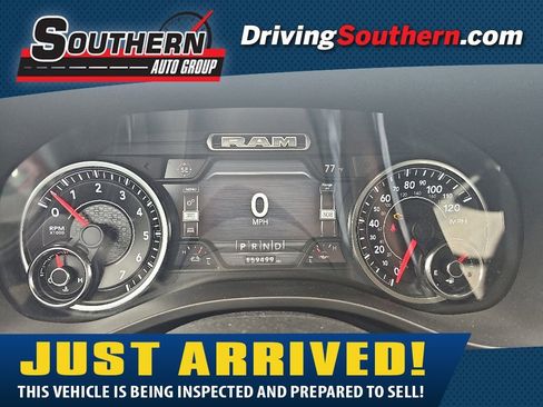 Used 2019 RAM 1500 Big Horn AWD/4WD image 1
