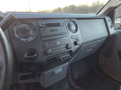 Used 2015 Ford F350 XL w/ Trailer Tow Package image 24