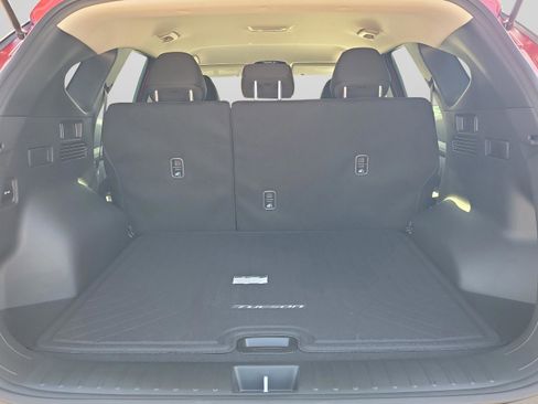 New 2026 Hyundai Tucson Blue SE image 8