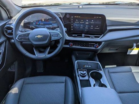 New 2026 Chevrolet Equinox LT w/ Convenience Package II FWD image 14