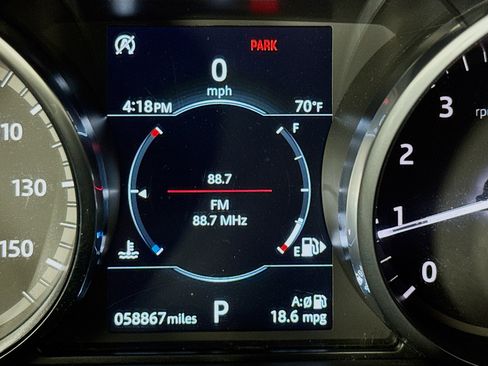 Used 2019 Land Rover Discovery Sport SE AWD/4WD image 15