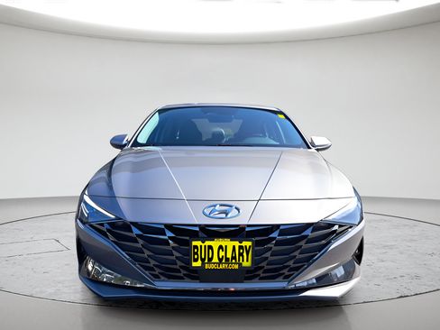 Used 2023 Hyundai Elantra Limited FWD image 2
