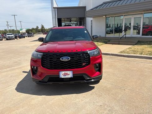 Used 2026 Ford Explorer ST w/ Sun And Sound Package AWD/4WD image 8
