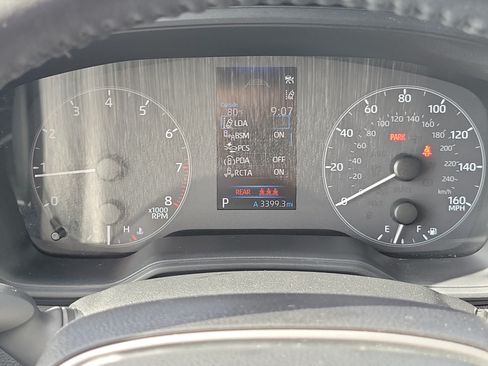 Used 2023 Toyota Corolla Cross LE FWD image 31
