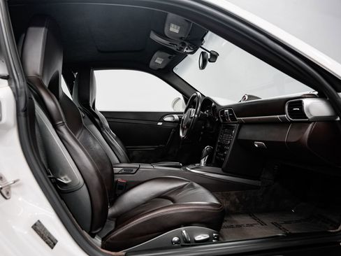 Used 2009 Porsche 911 Carrera S RWD image 27