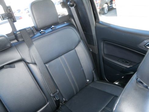 Certified 2019 Ford Ranger Lariat w/ Black Appearance Package image 14