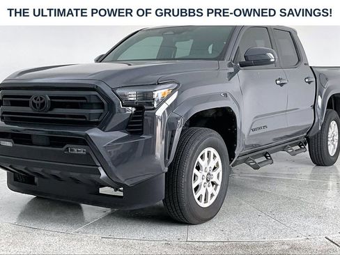 Used 2025 Toyota Tacoma SR5 RWD image 16