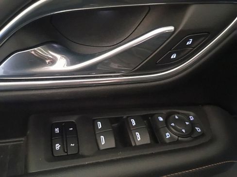 Used 2023 GMC Yukon XL AT4 image 20