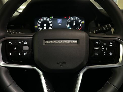 Used 2024 Land Rover Discovery Sport S image 18