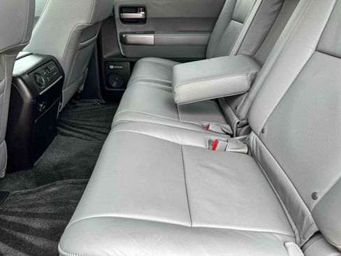Used 2018 Toyota Sequoia Limited w/ Safety & Convenience Package RWD image 18