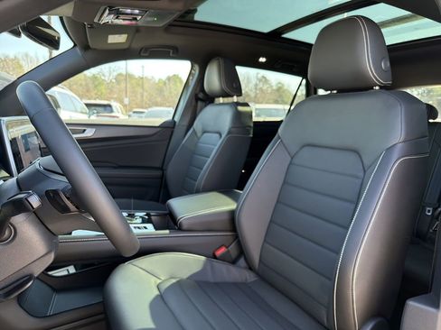 New 2026 Volkswagen Atlas Cross Sport SEL R-Line AWD/4WD image 12