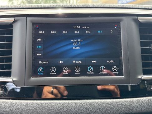 Used 2020 Chrysler Voyager Lxi image 20