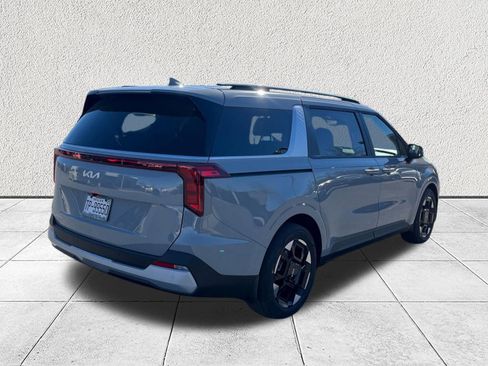 New 2026 Kia Carnival EX image 8
