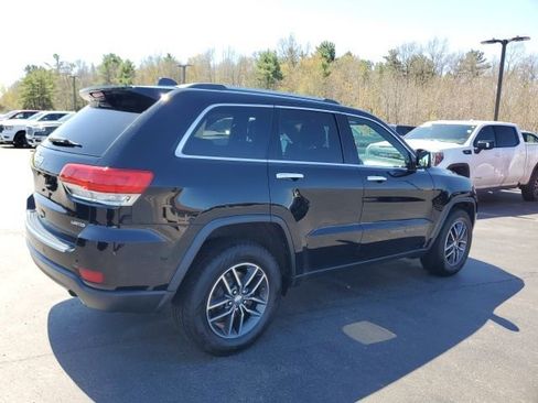 Used 2018 Jeep Grand Cherokee Limited AWD/4WD image 5