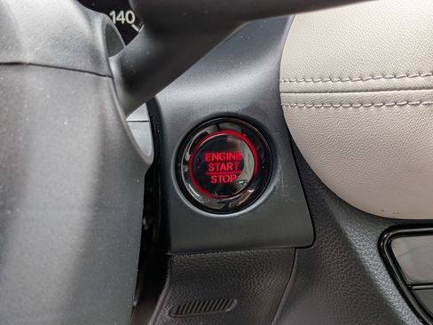 Used 2023 Honda HR-V LX image 16