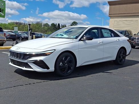 New 2026 Hyundai Elantra SEL Sport w/ Cargo Package FWD image 2