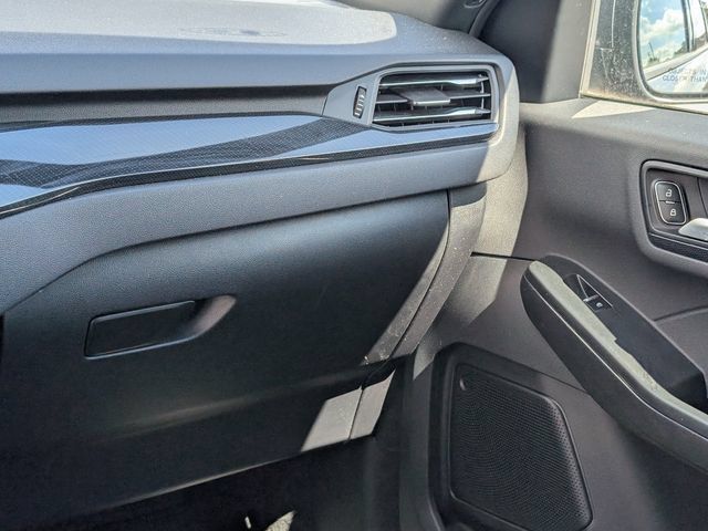 Used 2025 Ford Escape ST-Line Select AWD/4WD image 14