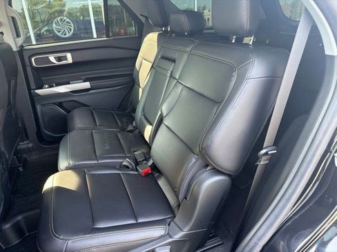 Used 2023 Ford Explorer XLT w/ Equipment Group 202A AWD/4WD image 21