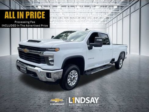 Used 2025 Chevrolet Silverado 2500 LT w/ Convenience Package AWD/4WD image 1