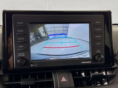Used 2022 Toyota RAV4 LE FWD image 17