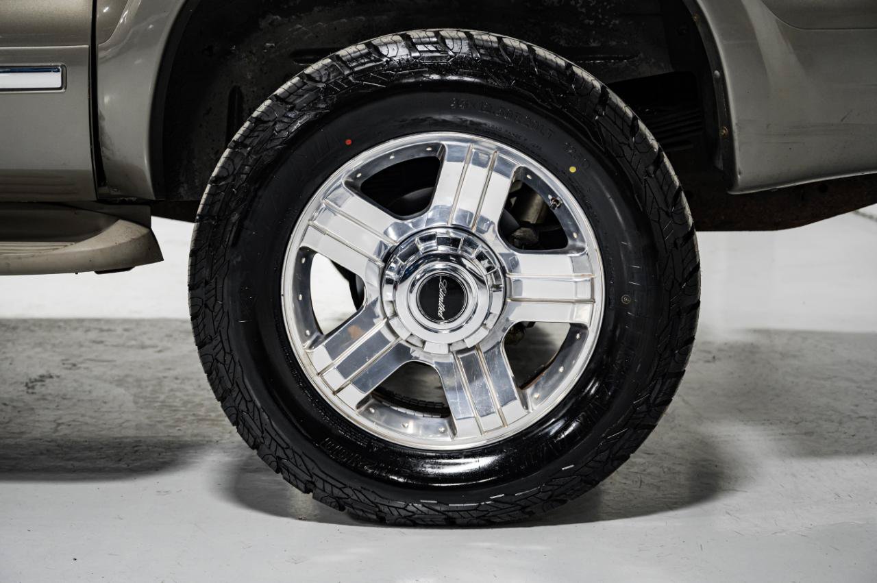 Used 2003 Ford Excursion Limited AWD/4WD image 11