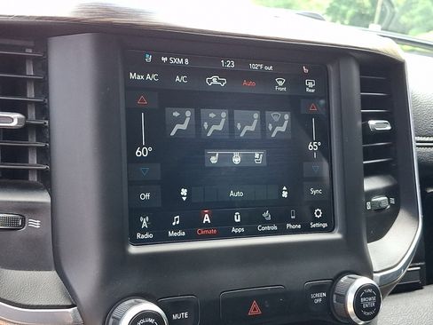 Used 2020 RAM 1500 Laramie AWD/4WD image 16