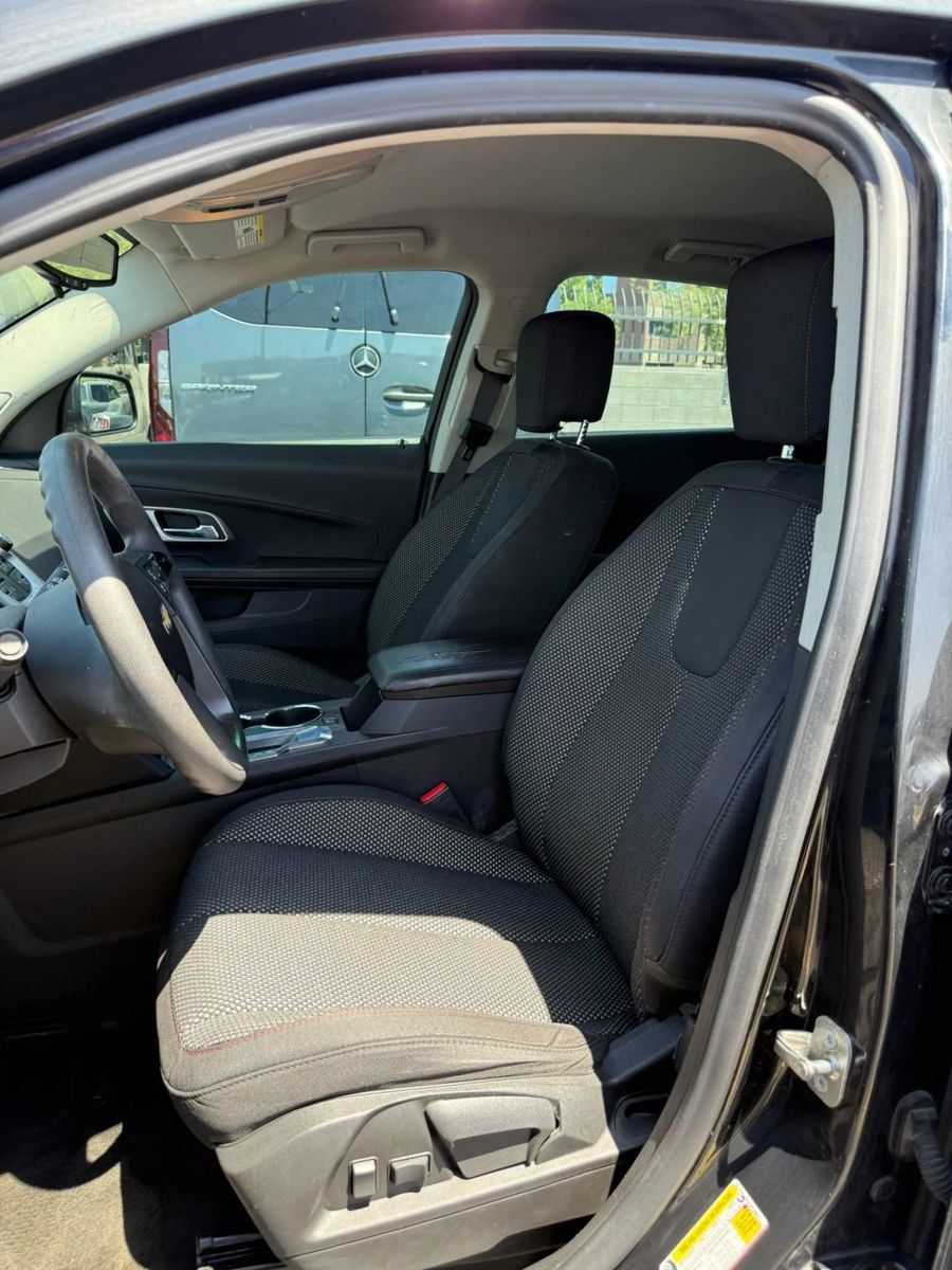 Used 2017 Chevrolet Equinox LS w/ LPO, Protection Package FWD image 13