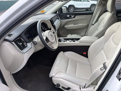 Used 2025 Volvo XC60 B5 Ultra w/ Protection Package Premier image 12