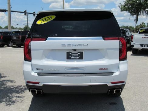 Used 2026 GMC Yukon Denali w/ Sun & Power Step Package AWD/4WD image 6